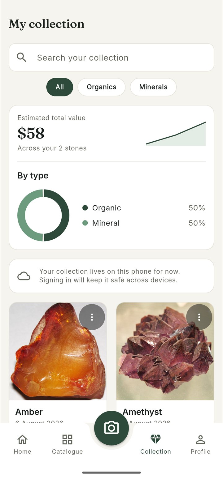 My collection screen showing an estimated total value, a breakdown donut chart of organic versus mineral finds, and saved amber and amethyst specimens